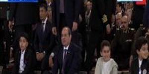 الرئيس السيسي يستمع الى خطبة عيد الفطر بمسجد مصر الكبير بالعاصمة الإدارية - موقع رادار